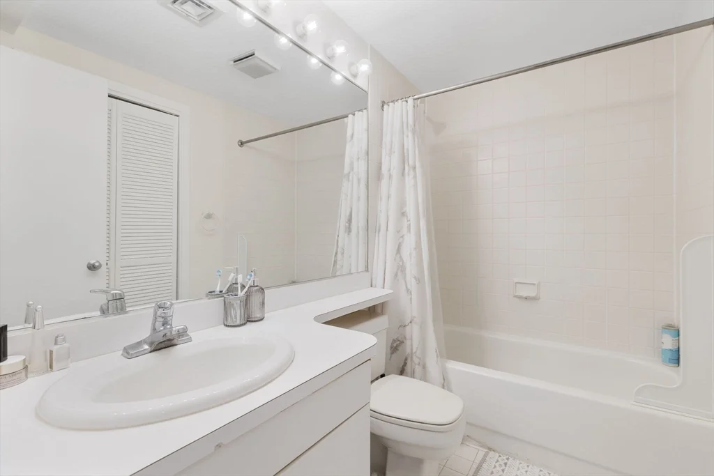 1 bed, 1 bath apartment for rent at 20 Chestnut Unit 210, Cambridgeport — photo 3 of 10
