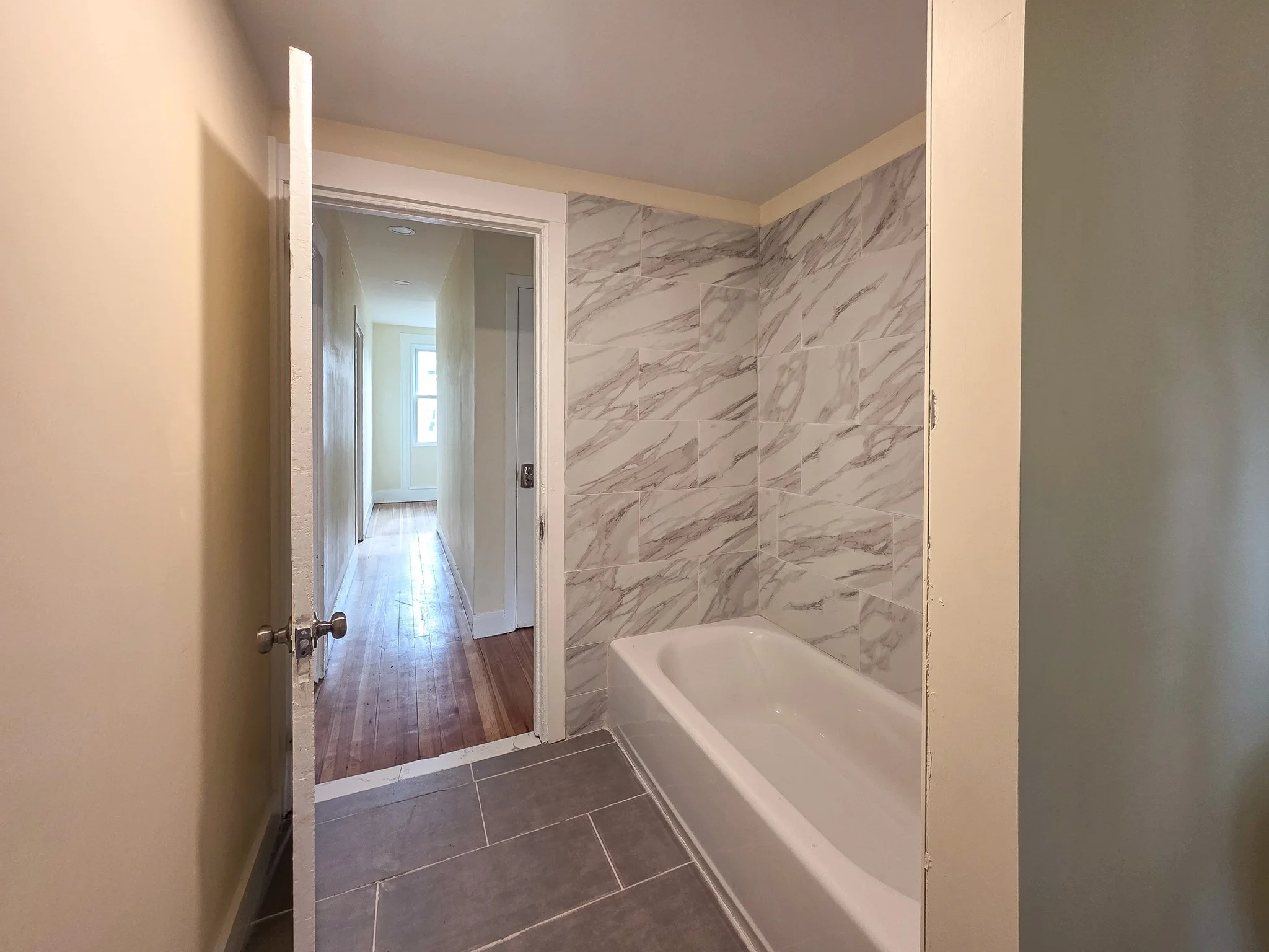 4 bed, 2 bath apartment for rent at 20 Chilcott Pl Unit 2, Jamaica Plain — photo 11 of 15