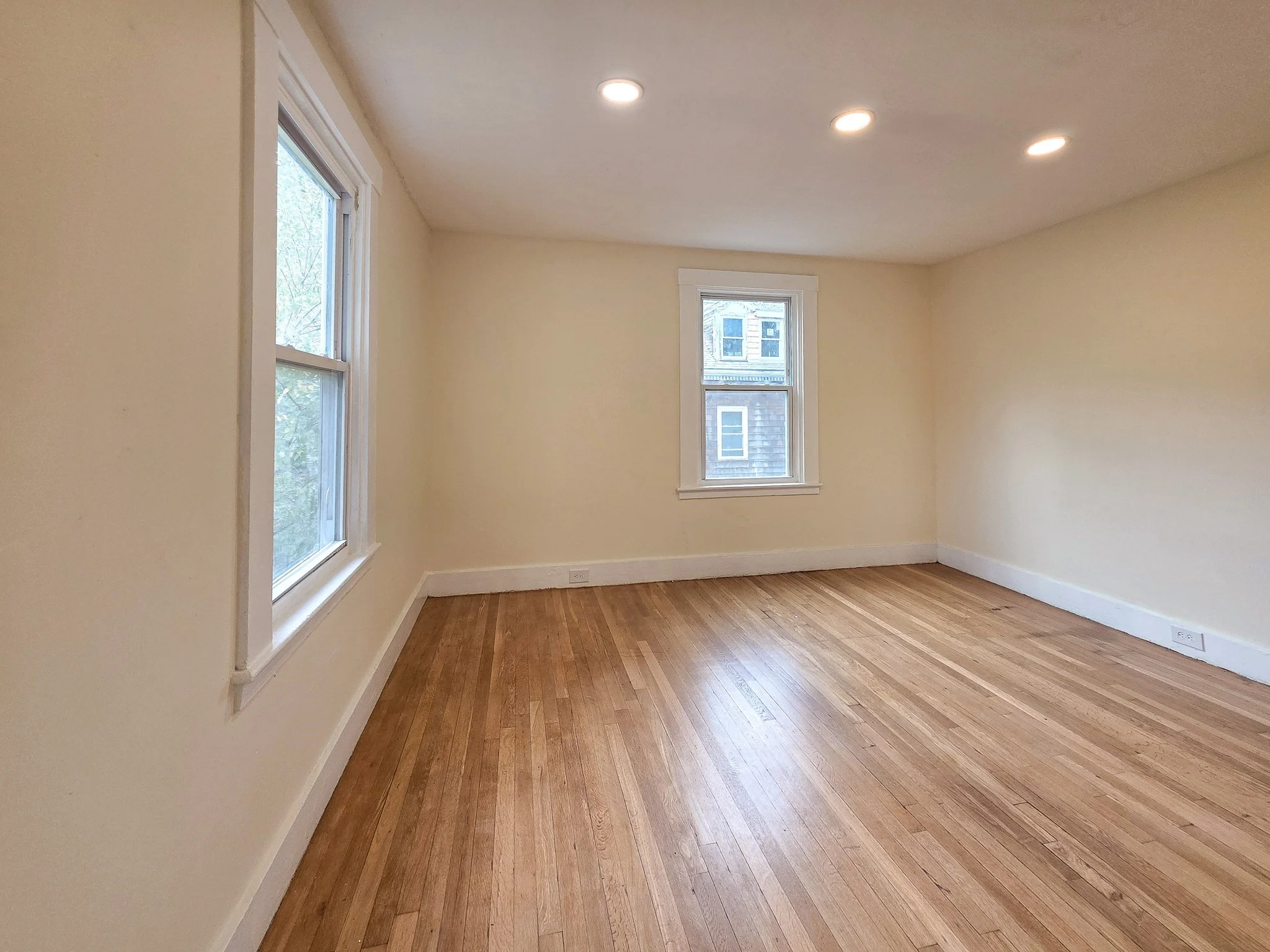 4 bed, 2 bath apartment for rent at 20 Chilcott Pl Unit 2, Jamaica Plain — photo 8 of 15