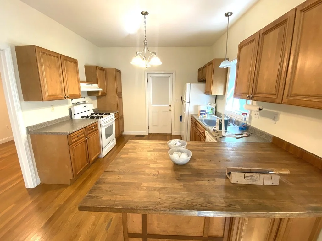 1 bed, 1 bath apartment for rent at 20 Clarendon Unit 20, Watertown — photo 9 of 23