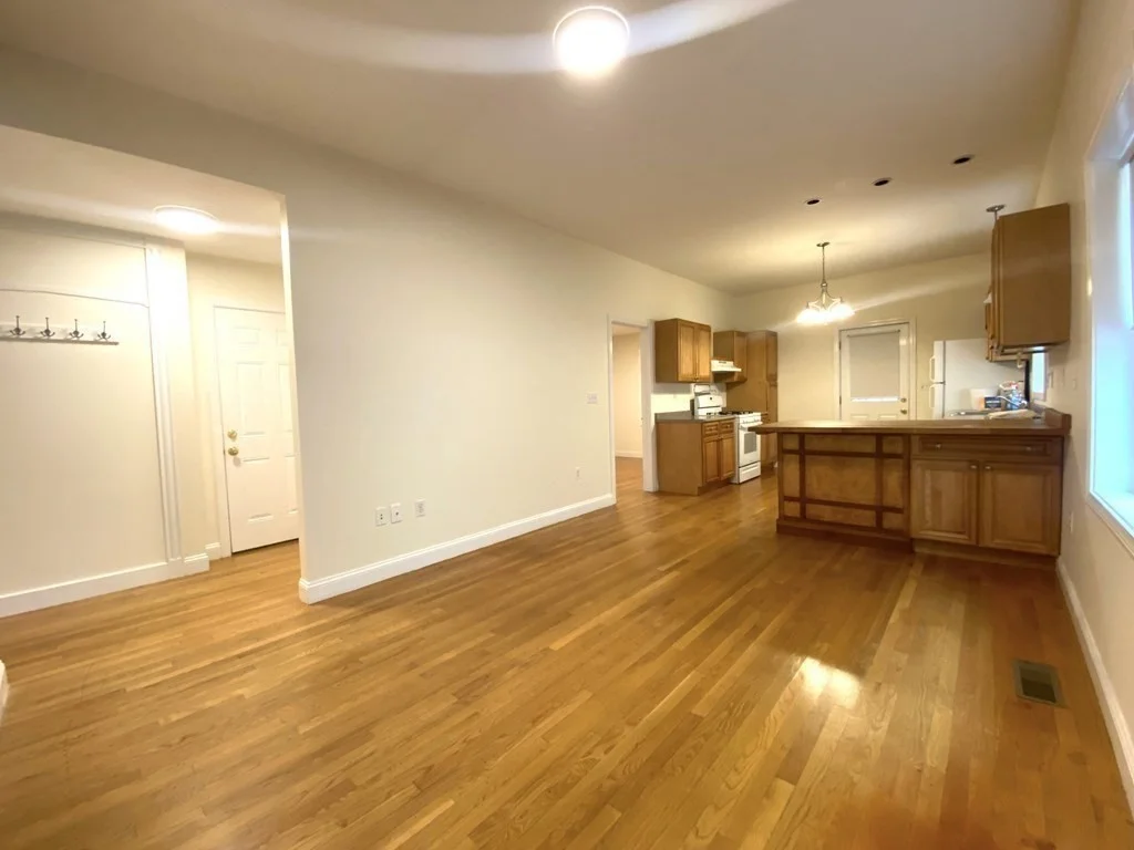 1 bed, 1 bath apartment for rent at 20 Clarendon Unit 20, Watertown — photo 17 of 23