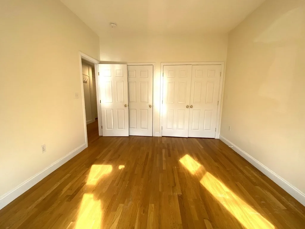 1 bed, 1 bath apartment for rent at 20 Clarendon Unit 20, Watertown — photo 5 of 23