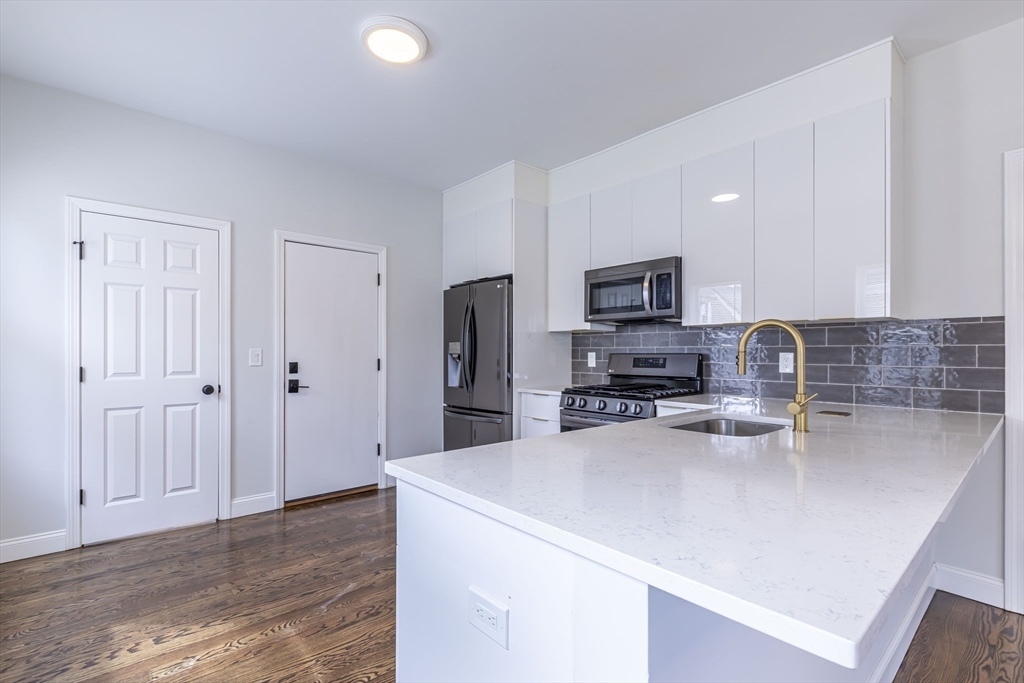 3 bed, 1 bath apartment for rent at 20 Clark St Unit 2, Malden — photo 9 of 29