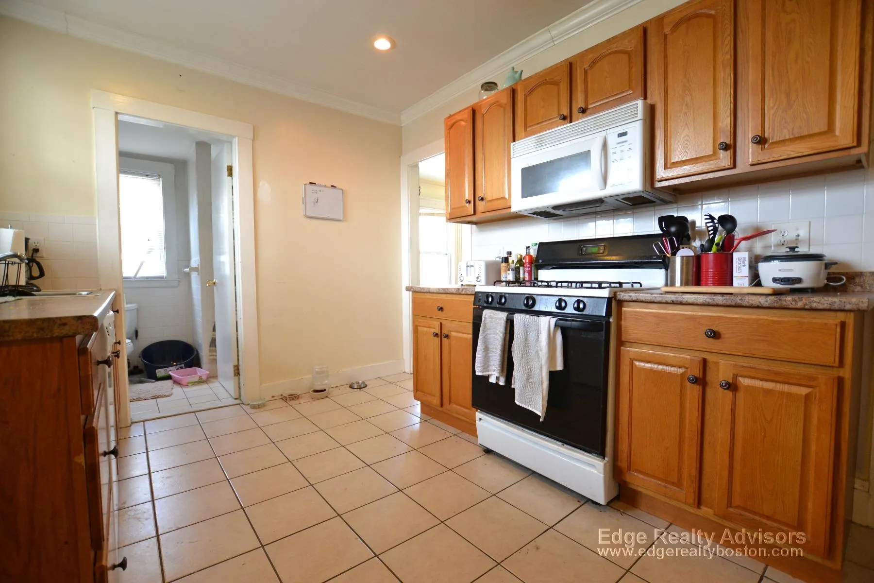4 bed, 2 bath apartment for rent at 20 Claymoss Rd Unit 1, Brighton