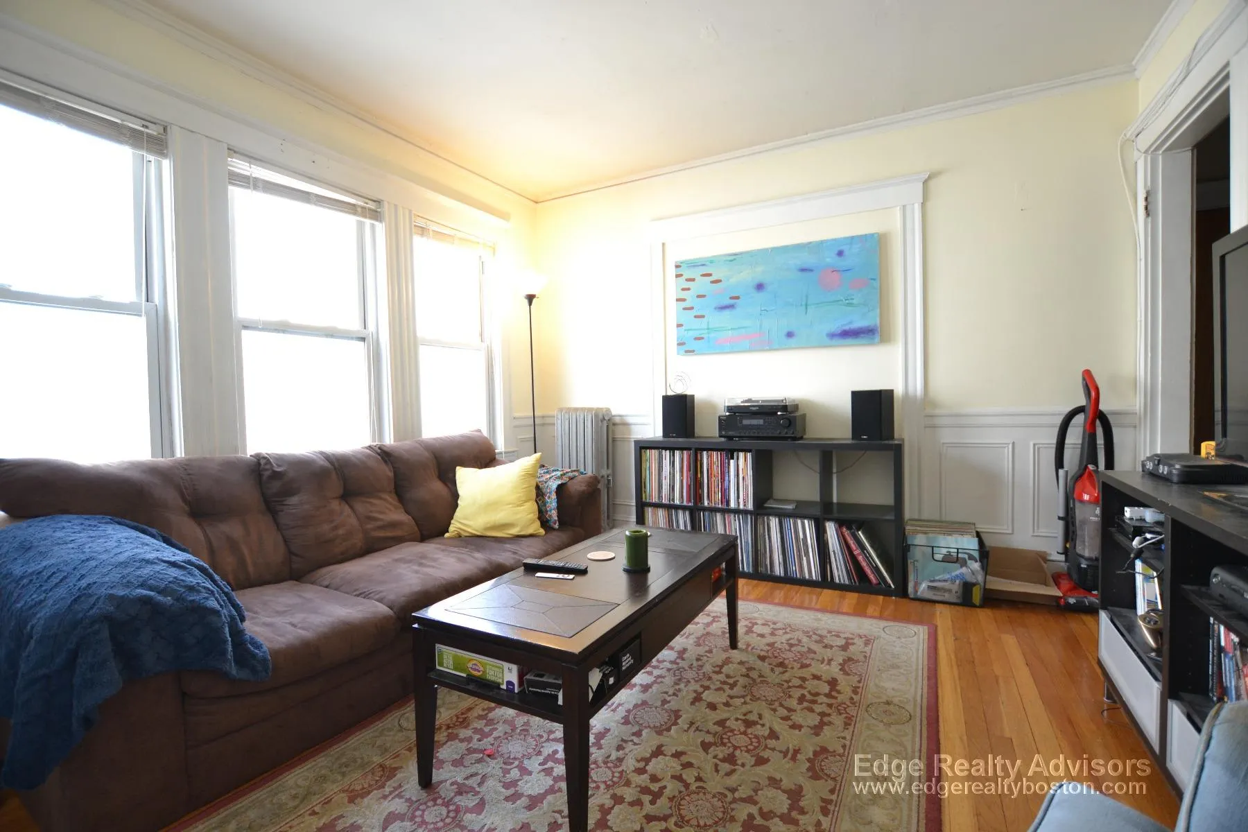 4 bed, 2 bath apartment for rent at 20 Claymoss Rd Unit 1, Brighton — photo 11 of 12