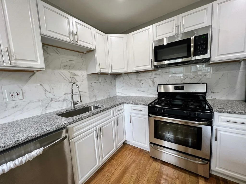 2 bed, 2 bath apartment for rent at 20 Columbus Ave Unit 20, North Cambridge — photo 3 of 16