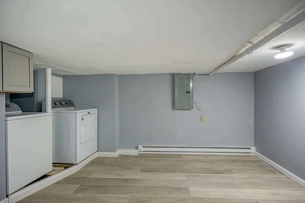 4 bed, 2 bath apartment for rent at 20 Common St Unit 20, Natick — photo 13 of 18