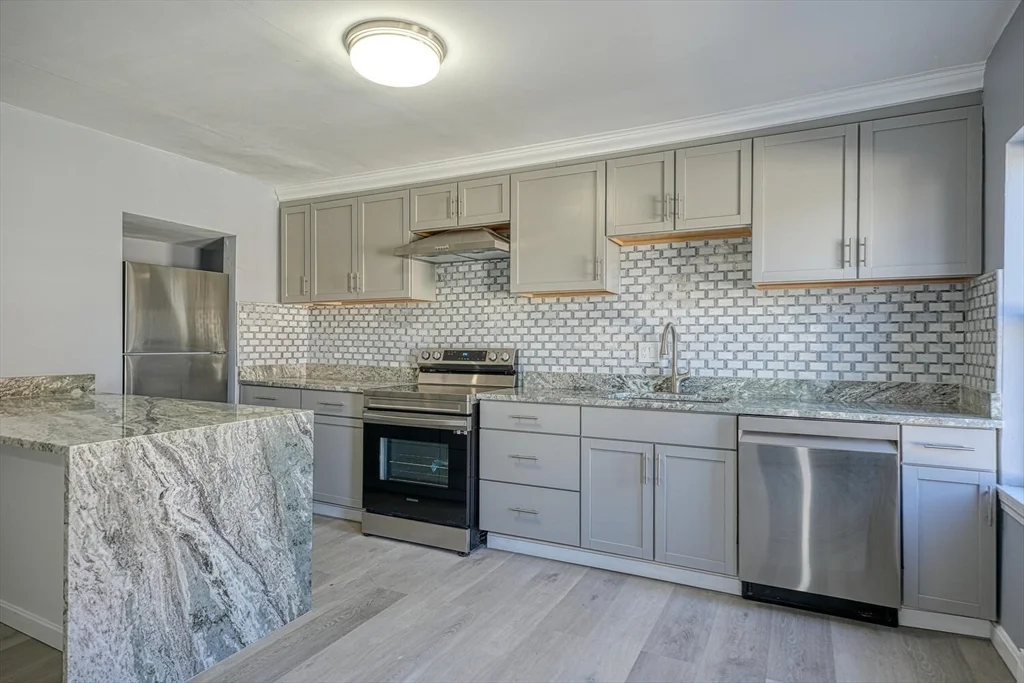 4 bed, 2 bath apartment for rent at 20 Common St Unit 20, Natick