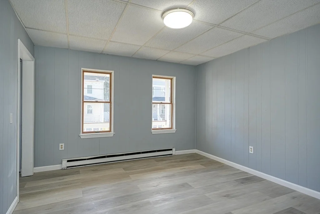 4 bed, 2 bath apartment for rent at 20 Common St Unit 20, Natick — photo 6 of 18