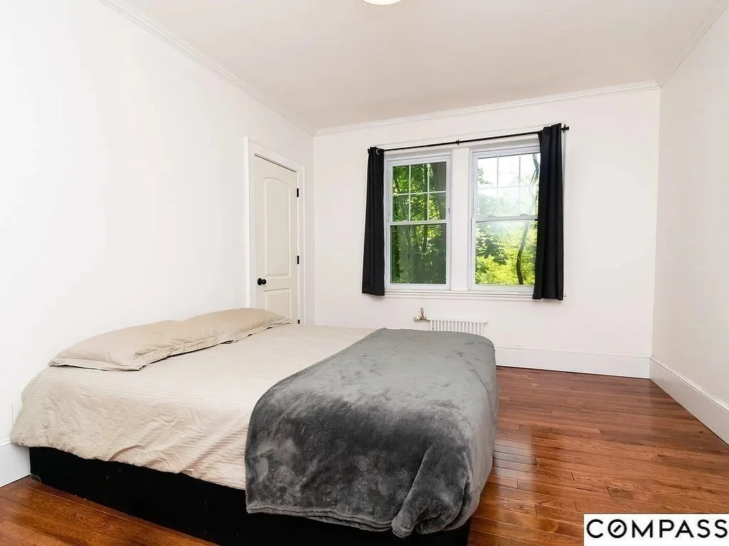 1 bed, 1 bath apartment for rent at 20 Concord Ave Unit 2, Harvard Square — photo 7 of 14