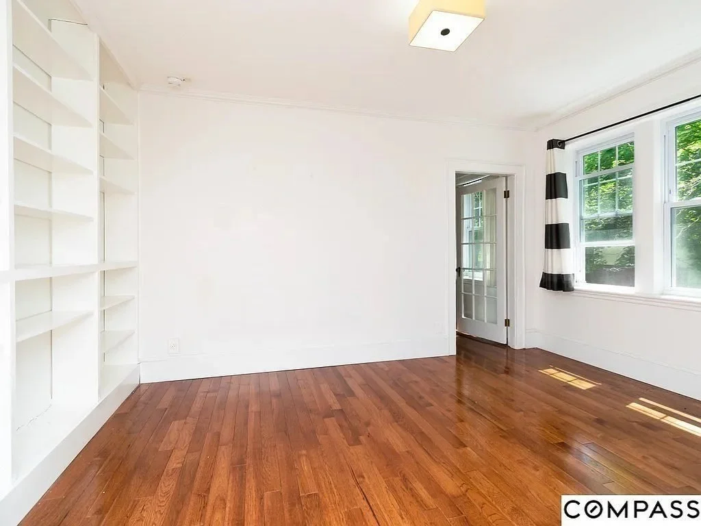 1 bed, 1 bath apartment for rent at 20 Concord Ave Unit 2, Harvard Square — photo 4 of 14
