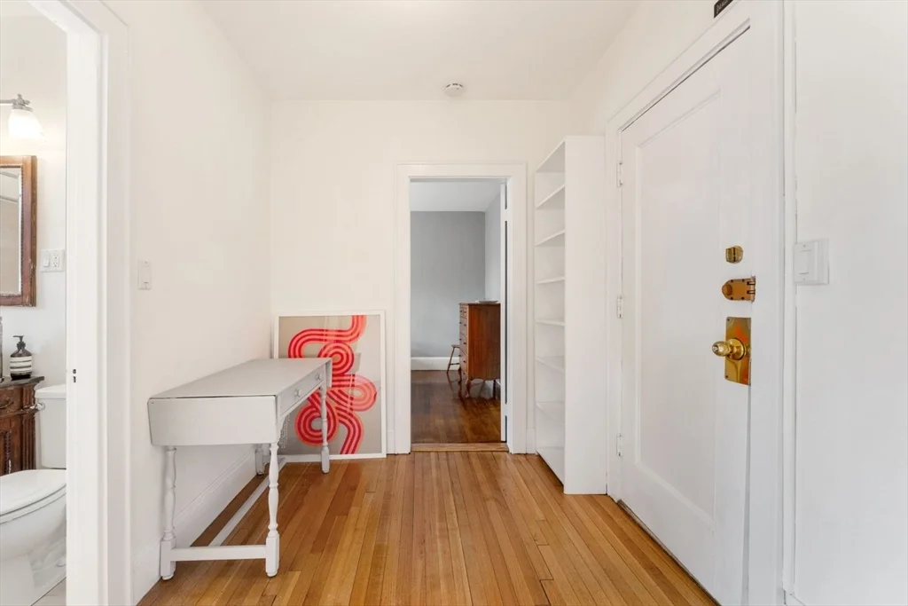 1 bed, 1 bath apartment for rent at 20 Concord Ave Unit 6, Harvard Square — photo 13 of 20