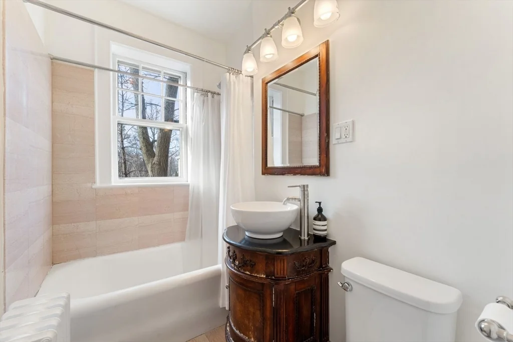 1 bed, 1 bath apartment for rent at 20 Concord Ave Unit 6, Harvard Square — photo 12 of 20