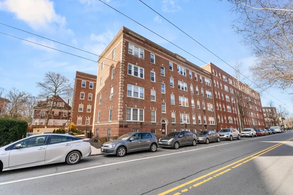 1 bed, 1 bath apartment for rent at 20 Concord Ave Unit 6, Harvard Square — photo 20 of 20