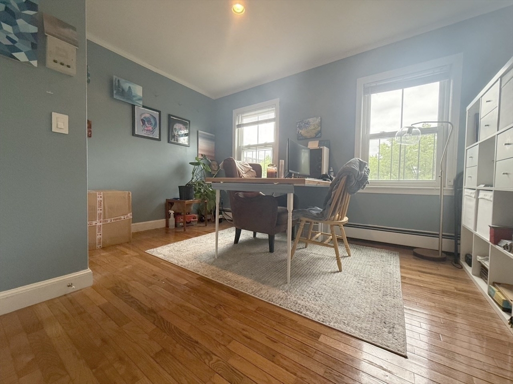 Studio bed, 1 bath apartment for rent at 20 Concord Sq Unit 6, South End — photo 4 of 15