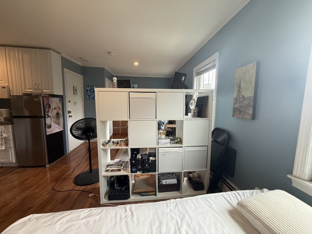 Studio bed, 1 bath apartment for rent at 20 Concord Sq Unit 6, South End — photo 5 of 15