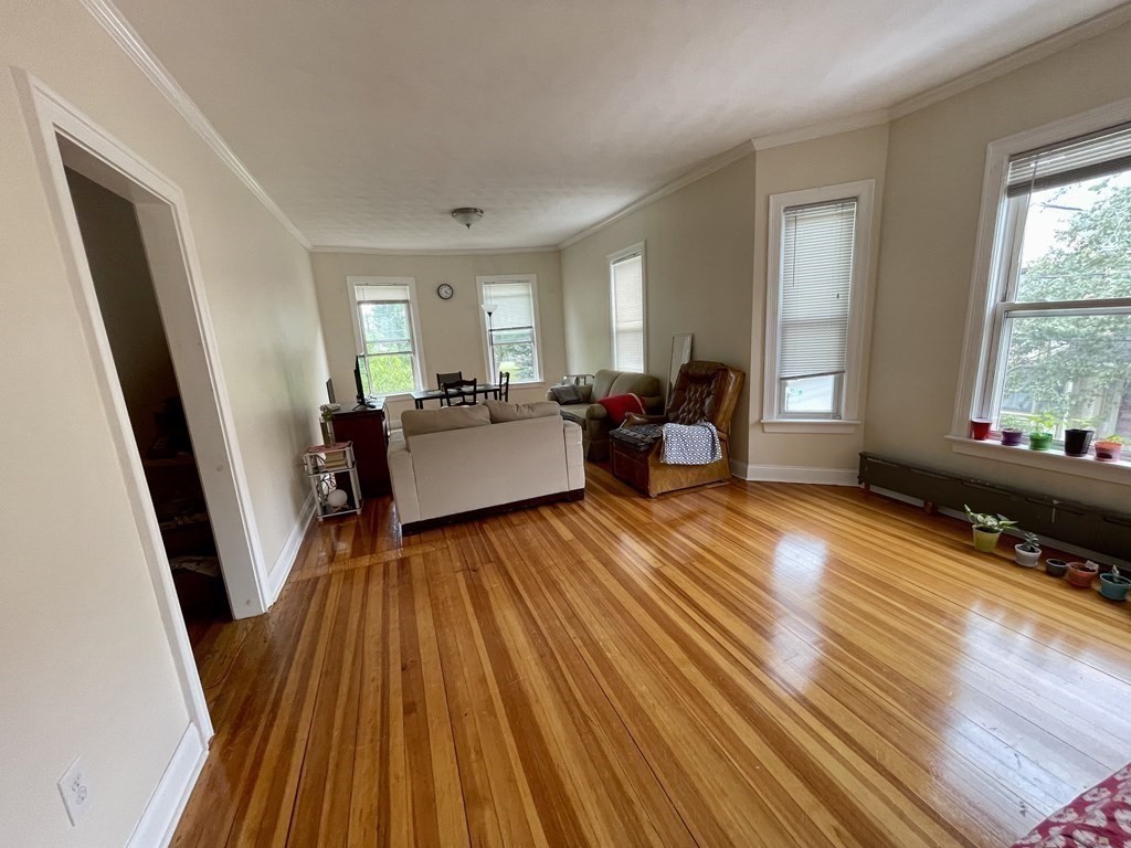3 bed, 1 bath apartment for rent at 20 Coolidge Rd Unit 2, Allston — photo 5 of 13