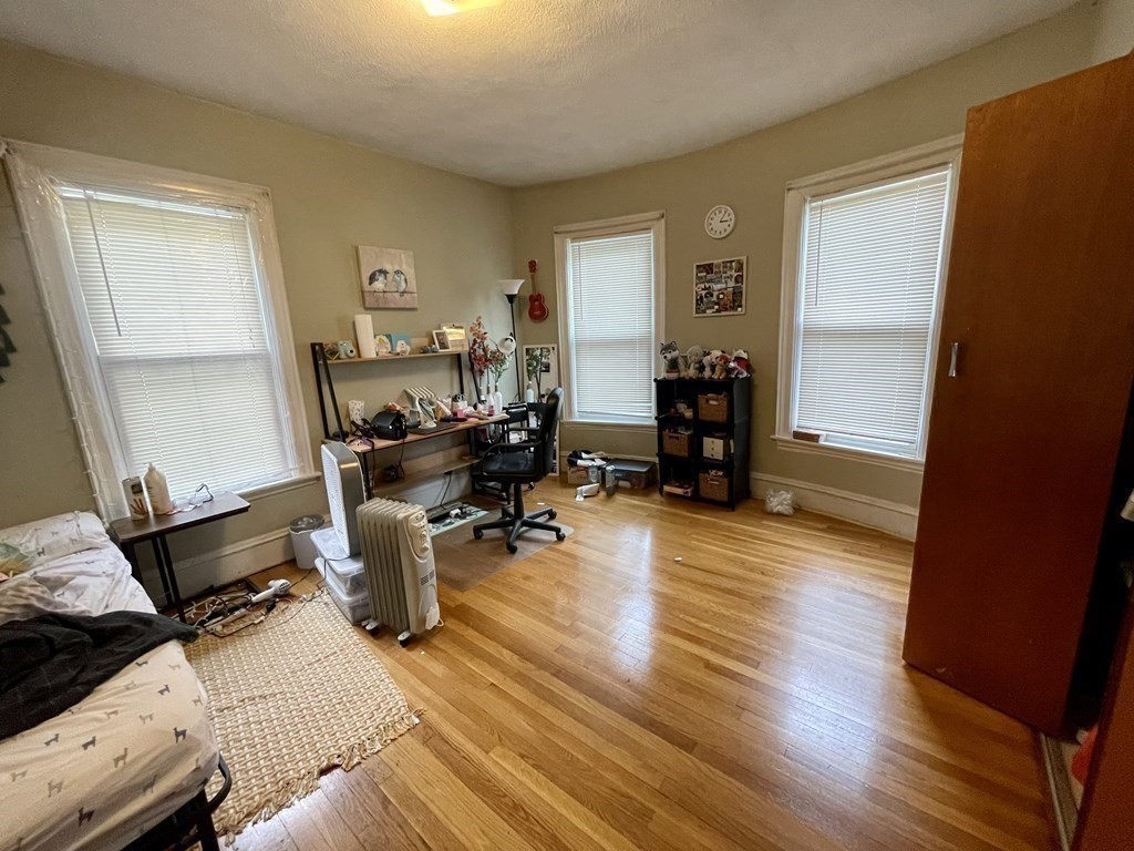 3 bed, 1 bath apartment for rent at 20 Coolidge Rd Unit 2, Allston — photo 10 of 13
