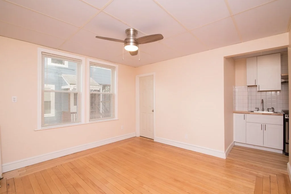 1 bed, 1 bath apartment for rent at 20 Coral Ave Unit 1, Winthrop — photo 3 of 9