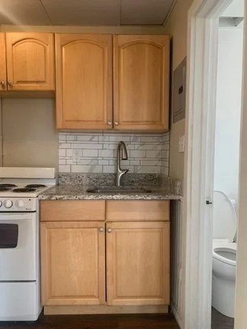 1 bed, 1 bath apartment for rent at 20 Coral Ave Unit 10, Winthrop — photo 5 of 13