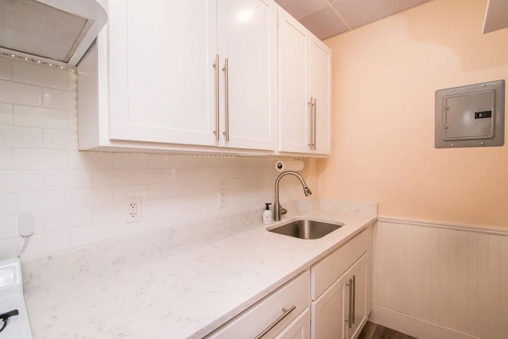 1 bed, 1 bath apartment for rent at 20 Coral Unit 7, Winthrop — photo 2 of 10