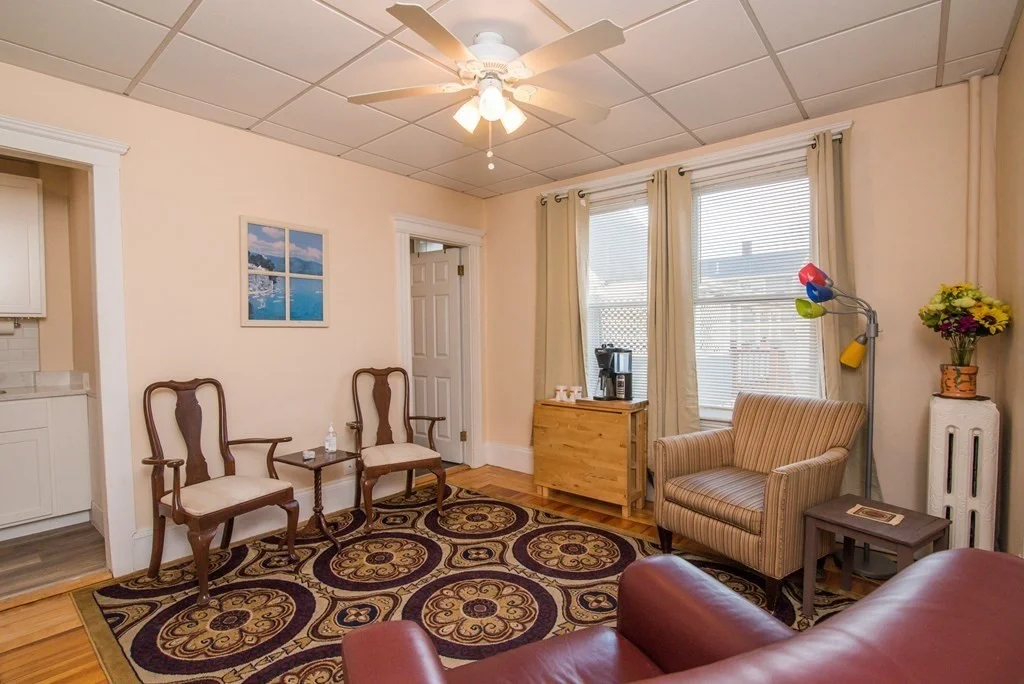 1 bed, 1 bath apartment for rent at 20 Coral Unit 7, Winthrop — photo 5 of 10