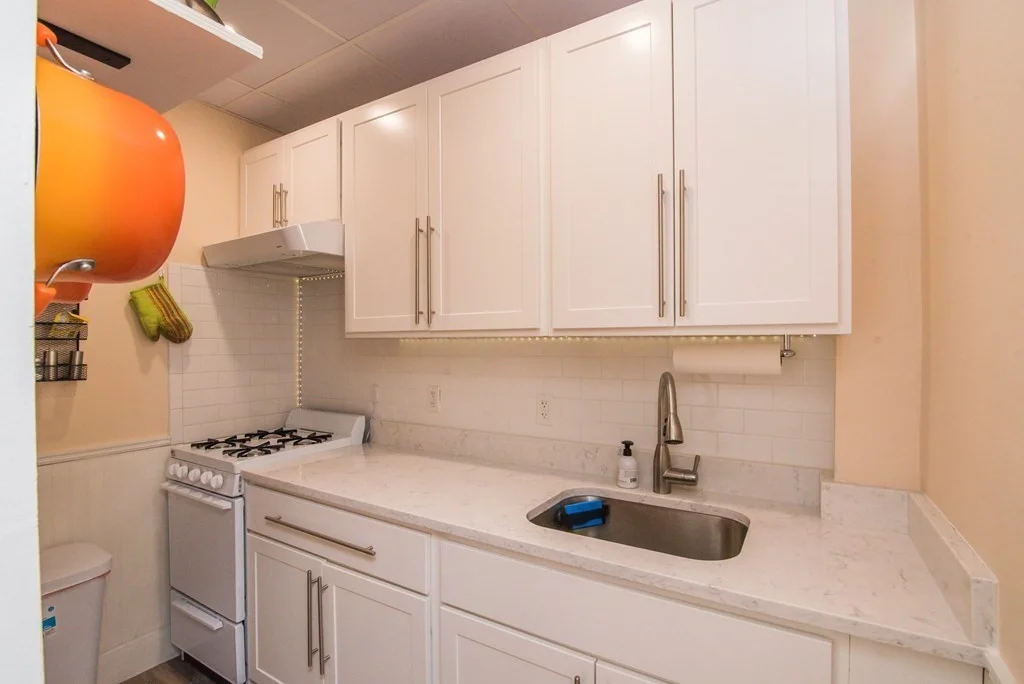 1 bed, 1 bath apartment for rent at 20 Coral Unit 7, Winthrop