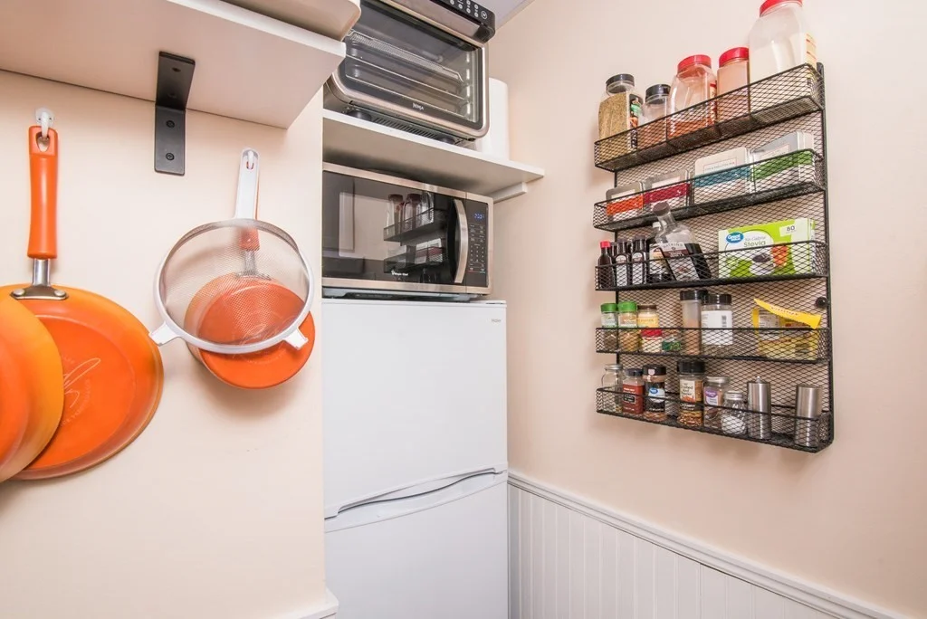 1 bed, 1 bath apartment for rent at 20 Coral Unit 7, Winthrop — photo 4 of 10
