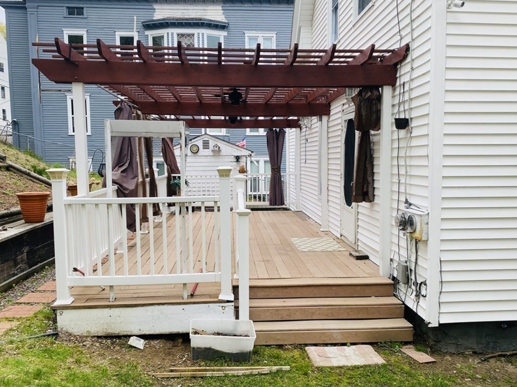 3 bed, 1 bath apartment for rent at 20 Crystal Unit 1, Worcester — photo 14 of 19