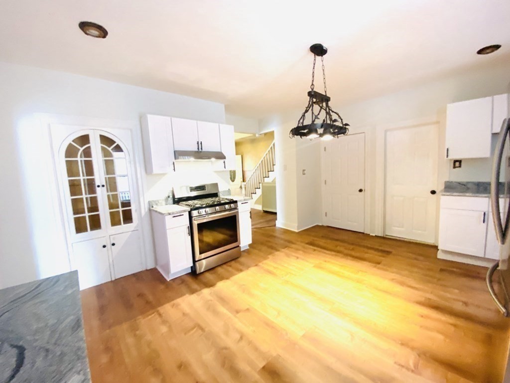 3 bed, 1 bath apartment for rent at 20 Crystal Unit 1, Worcester — photo 7 of 19