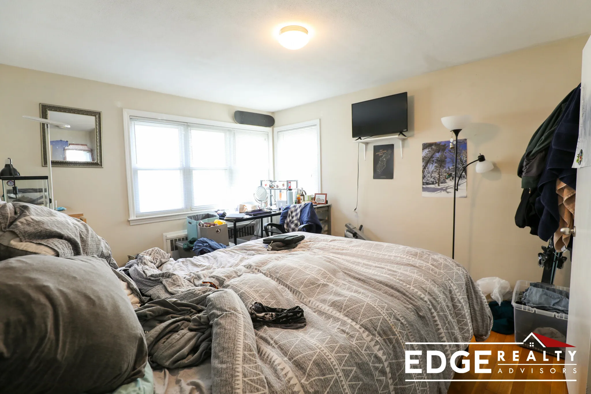 4 bed, 2 bath apartment for rent at 20 Cummings Rd Unit 1, Brighton — photo 6 of 10