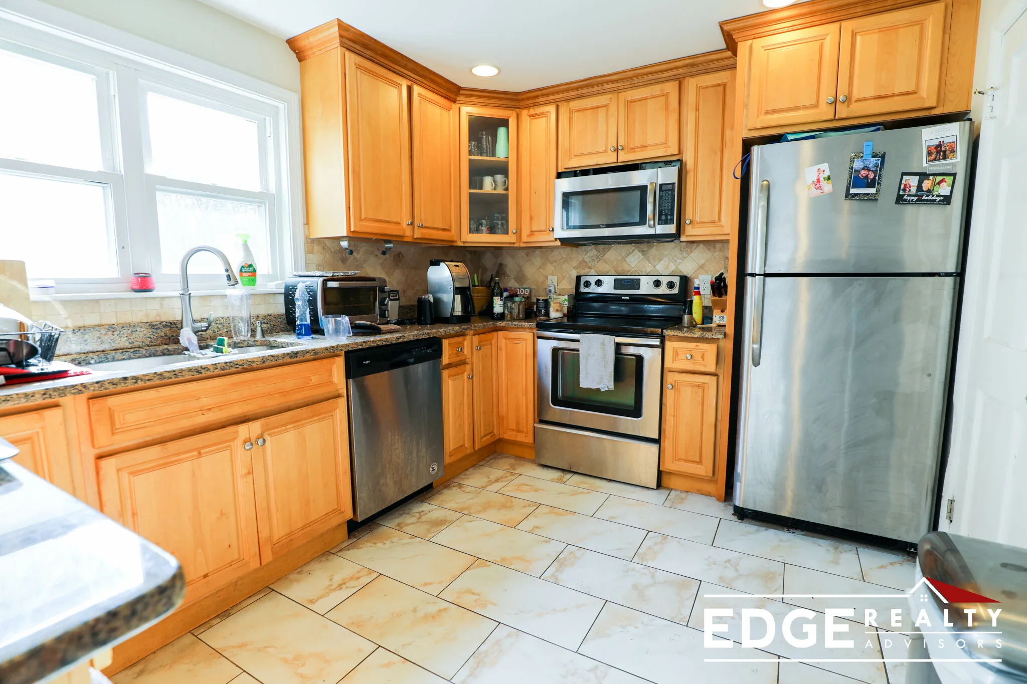 4 bed, 2 bath apartment for rent at 20 Cummings Rd Unit 1, Brighton — photo 4 of 10
