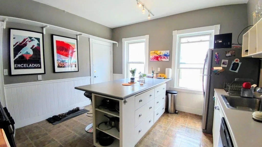 3 bed, 1 bath apartment for rent at 20 Dalrymple St Unit 3, Jamaica Plain — photo 2 of 6