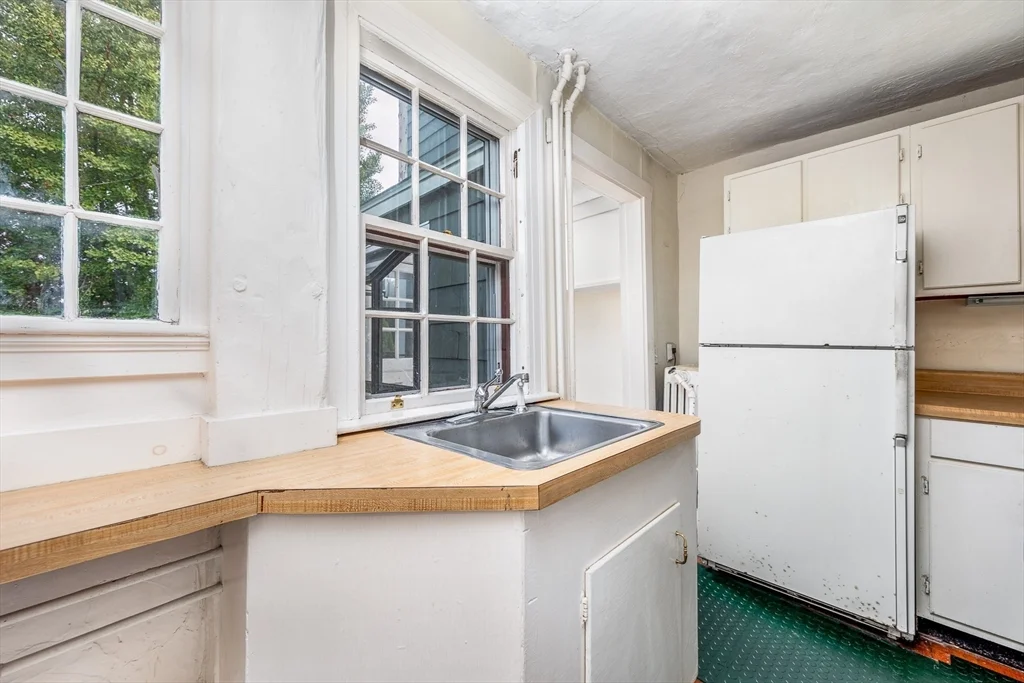 2 bed, 1 bath apartment for rent at 20 Darling St Unit None, Glenwood — photo 9 of 23