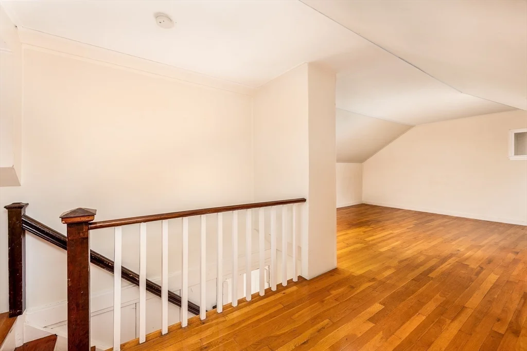 2 bed, 1 bath apartment for rent at 20 Darling St Unit None, Glenwood — photo 20 of 23