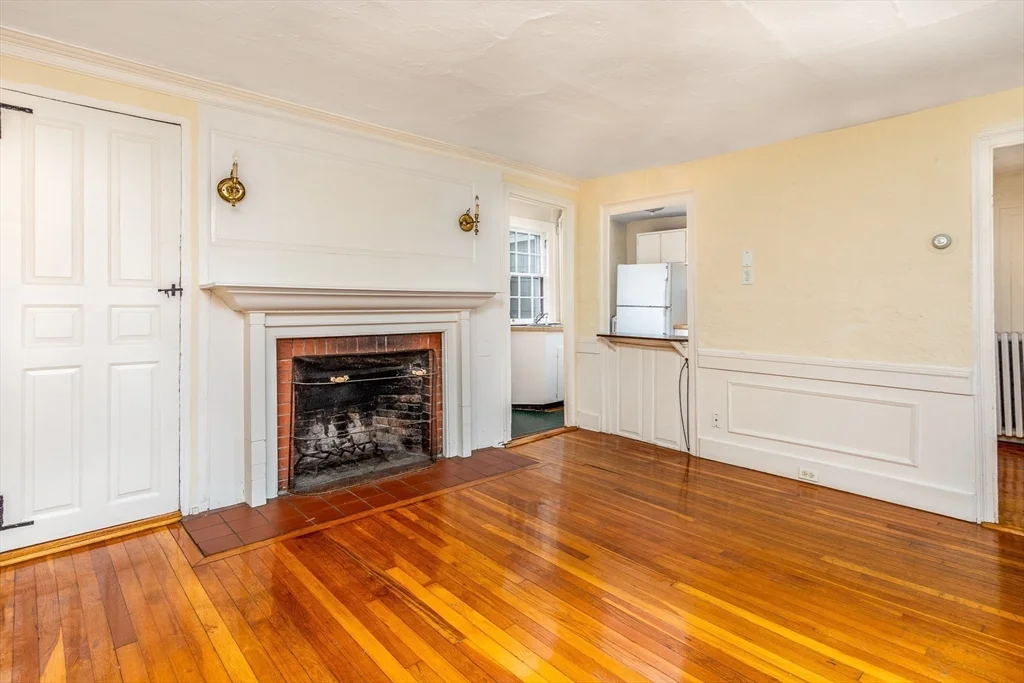 2 bed, 1 bath apartment for rent at 20 Darling St Unit None, Glenwood — photo 5 of 23