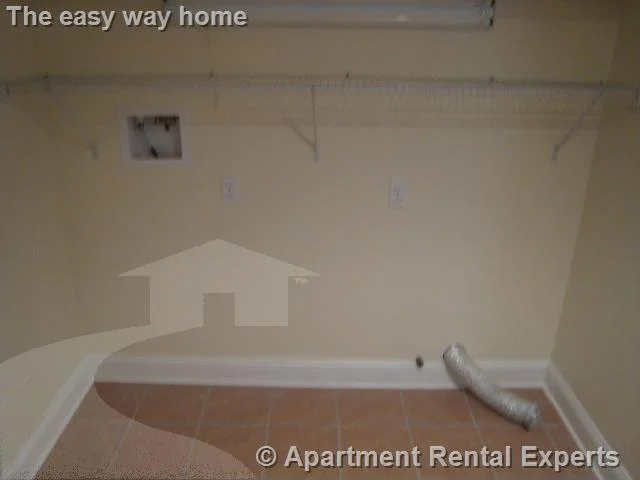 3 bed, 2 bath apartment for rent at 20 Dartmouth St, Winter Hill — photo 6 of 13
