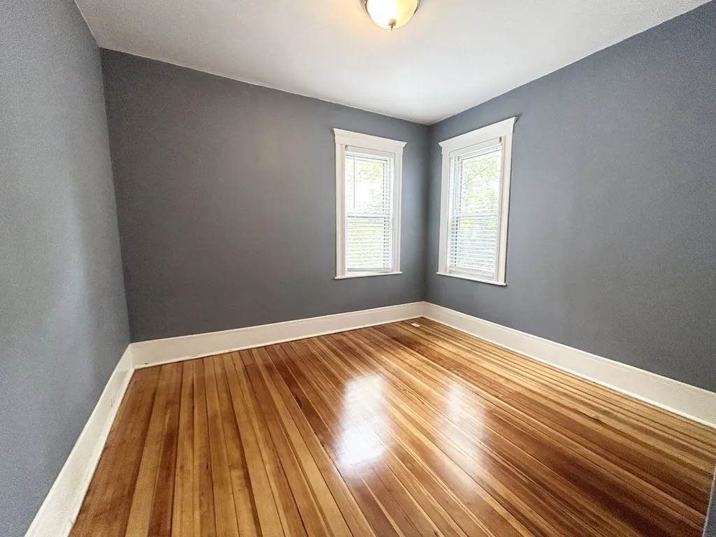 3 bed, 1 bath apartment for rent at 20 Dawes St Unit 1, Dorchester — photo 9 of 12