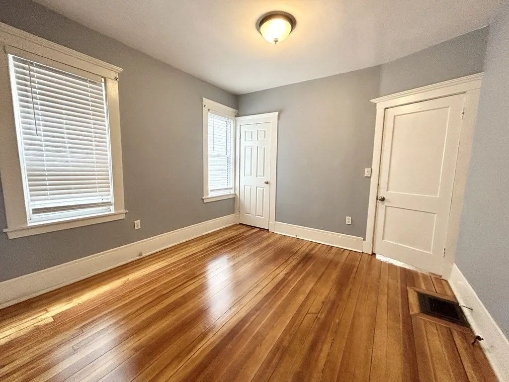 3 bed, 1 bath apartment for rent at 20 Dawes St Unit 1, Dorchester — photo 8 of 12