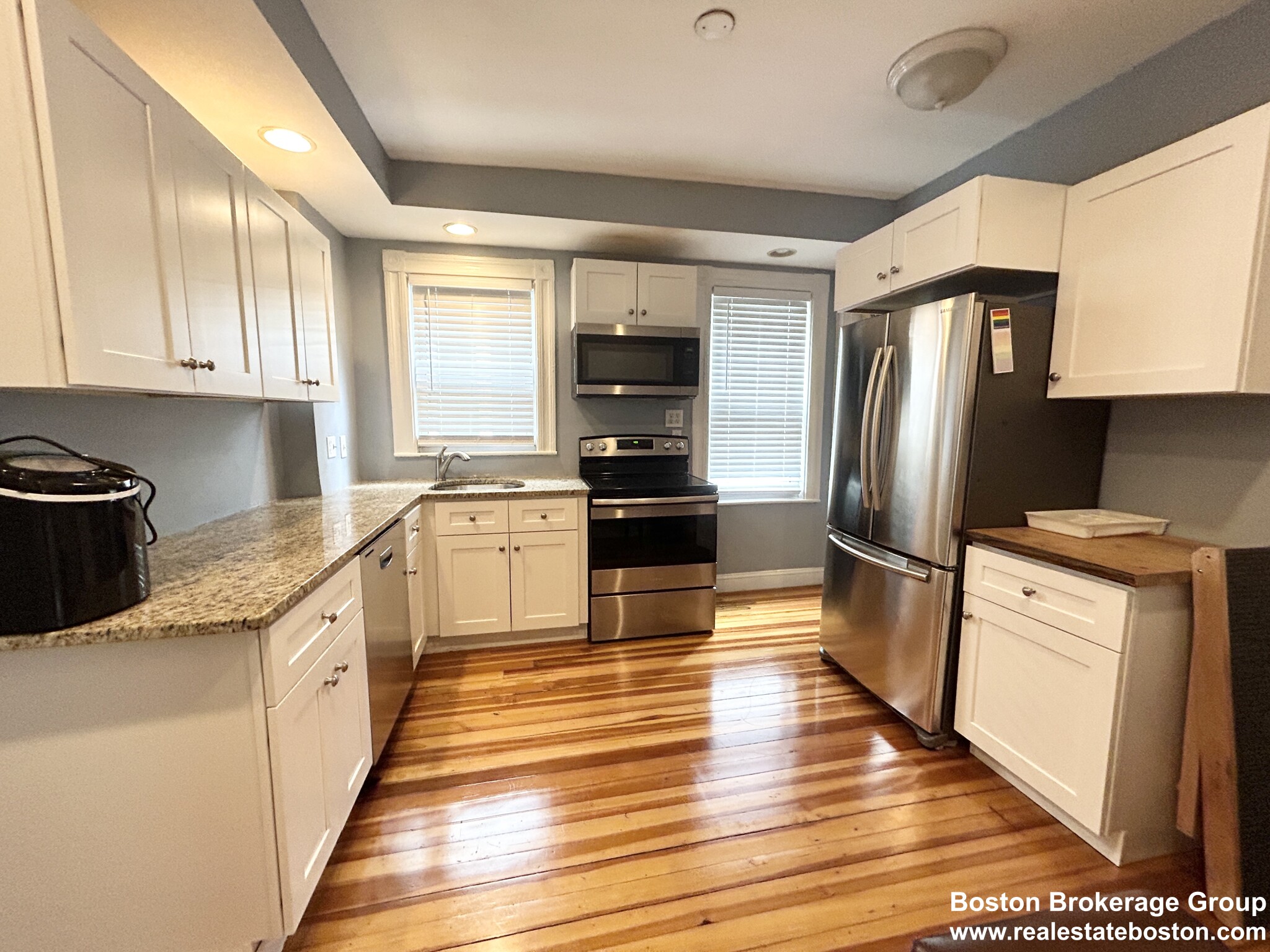 3 bed, 1 bath apartment for rent at 20 Dawes St Unit 1E, Dorchester