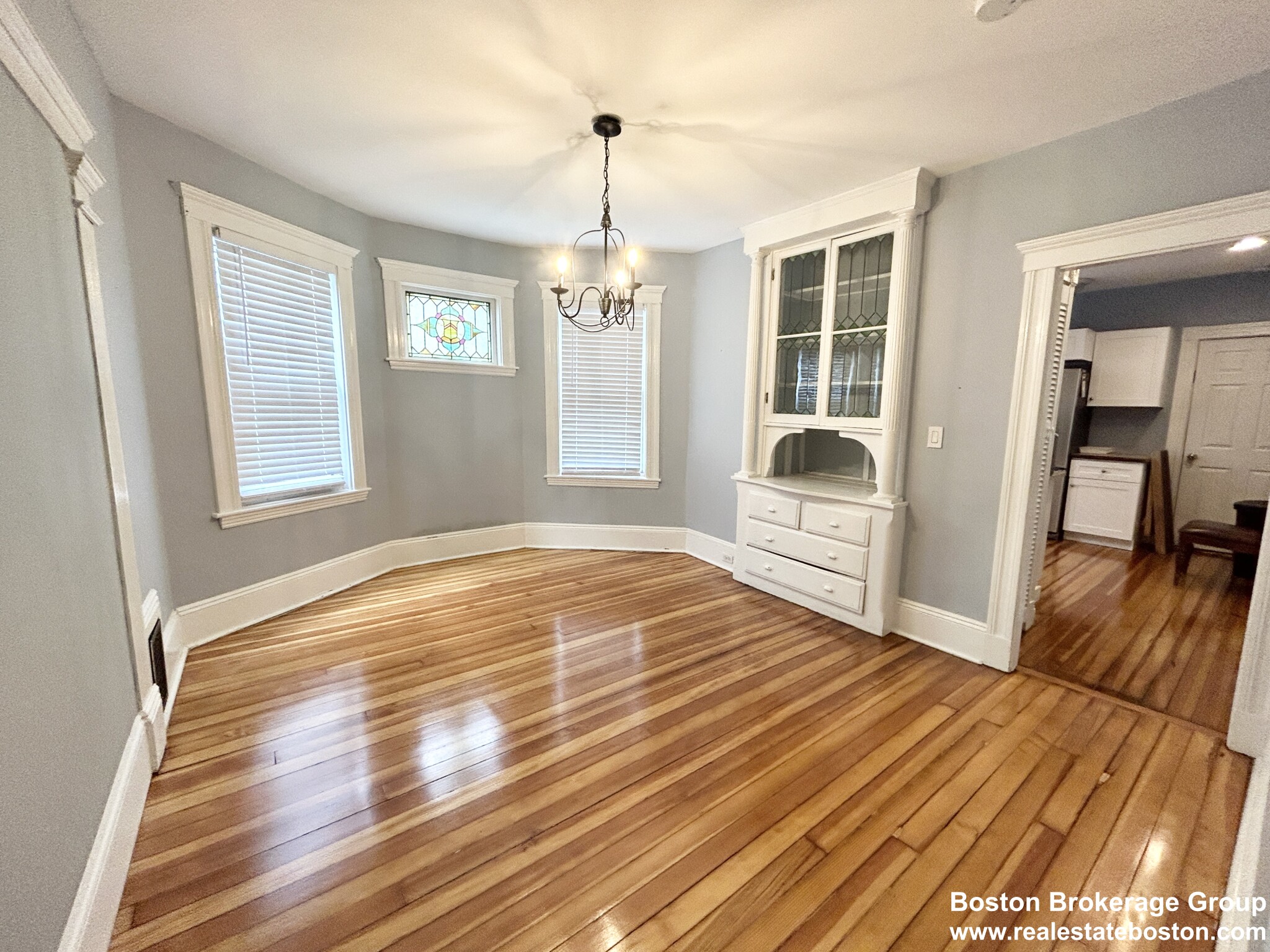 3 bed, 1 bath apartment for rent at 20 Dawes St Unit 1E, Dorchester — photo 2 of 8