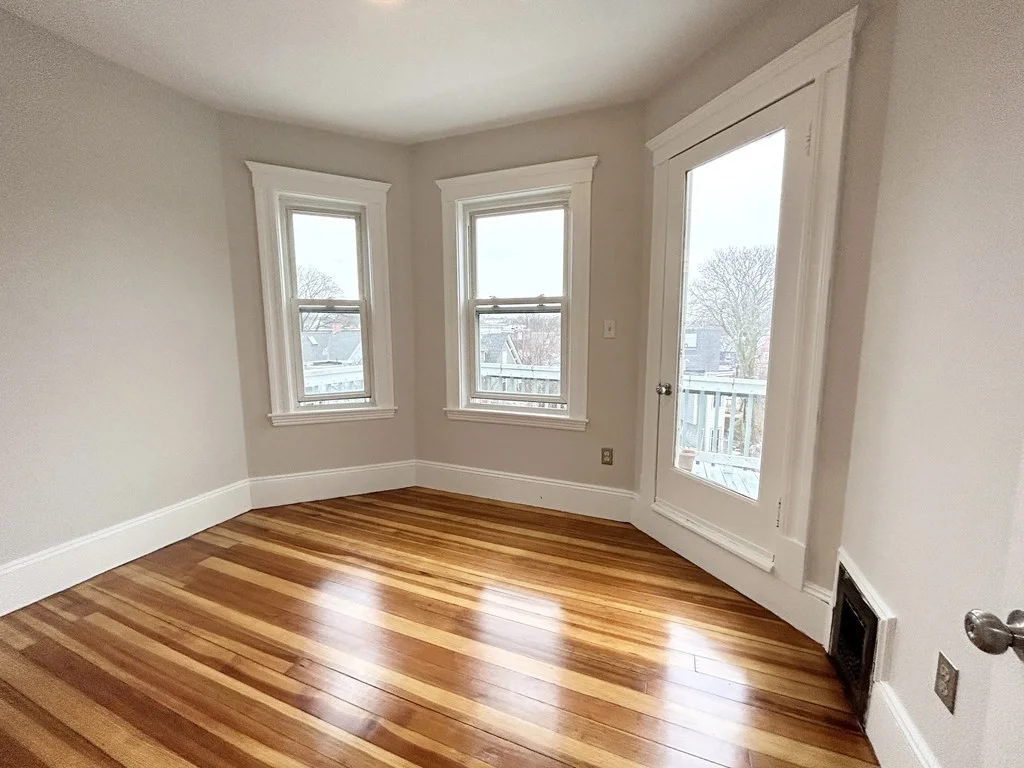4 bed, 1 bath apartment for rent at 20 Dawes St Unit 3, Dorchester — photo 4 of 8