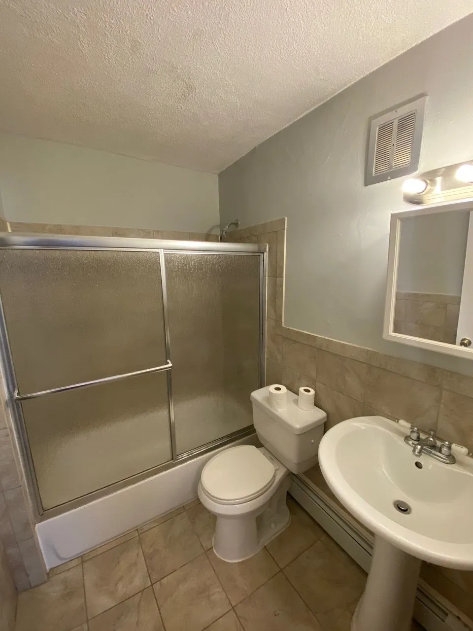 2 bed, 1 bath apartment for rent at 20 Dix St Unit 1, Dorchester — photo 6 of 6