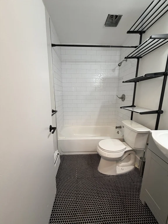 2 bed, 1 bath apartment for rent at 20 Dix Unit 31, Dorchester — photo 12 of 15
