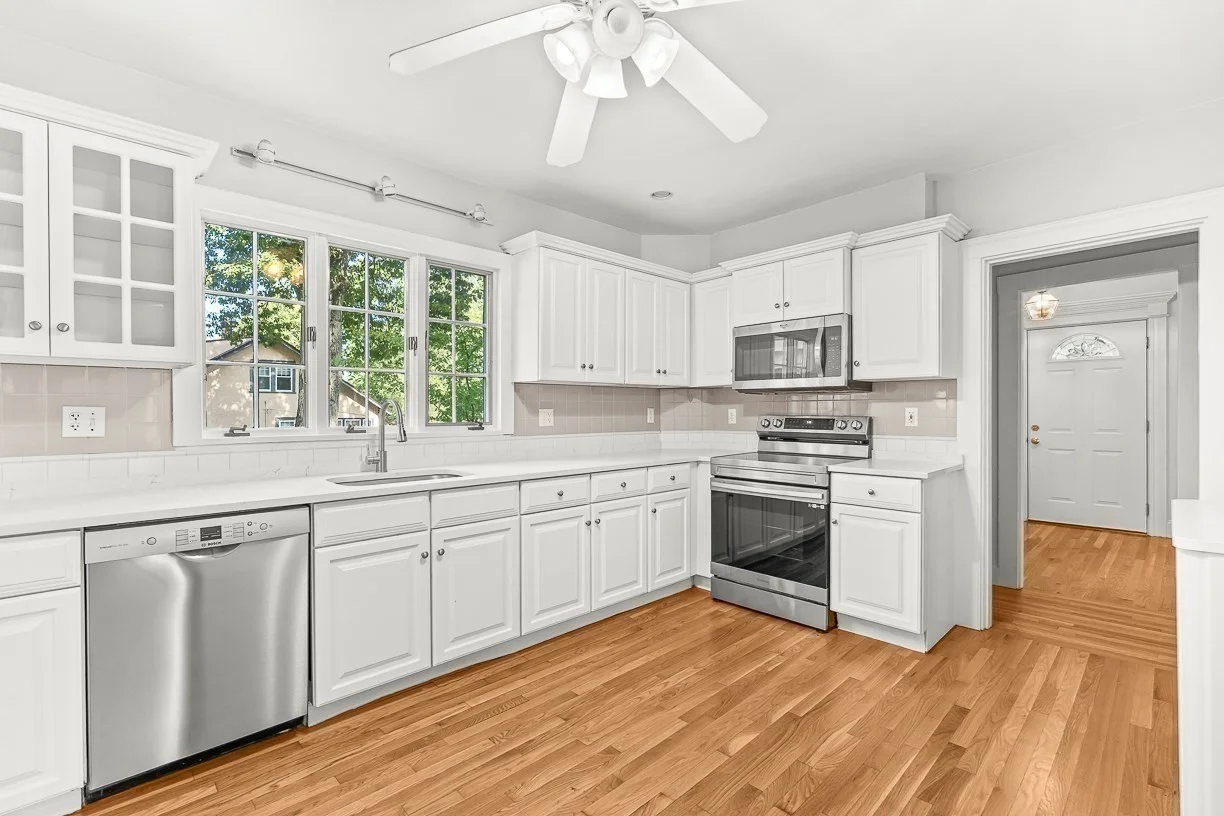 5 bed, 3 bath apartment for rent at 20 Donizetti St, Wellesley — photo 12 of 38