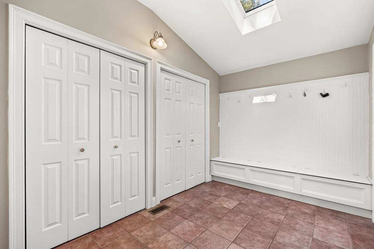 5 bed, 3 bath apartment for rent at 20 Donizetti St, Wellesley — photo 34 of 38