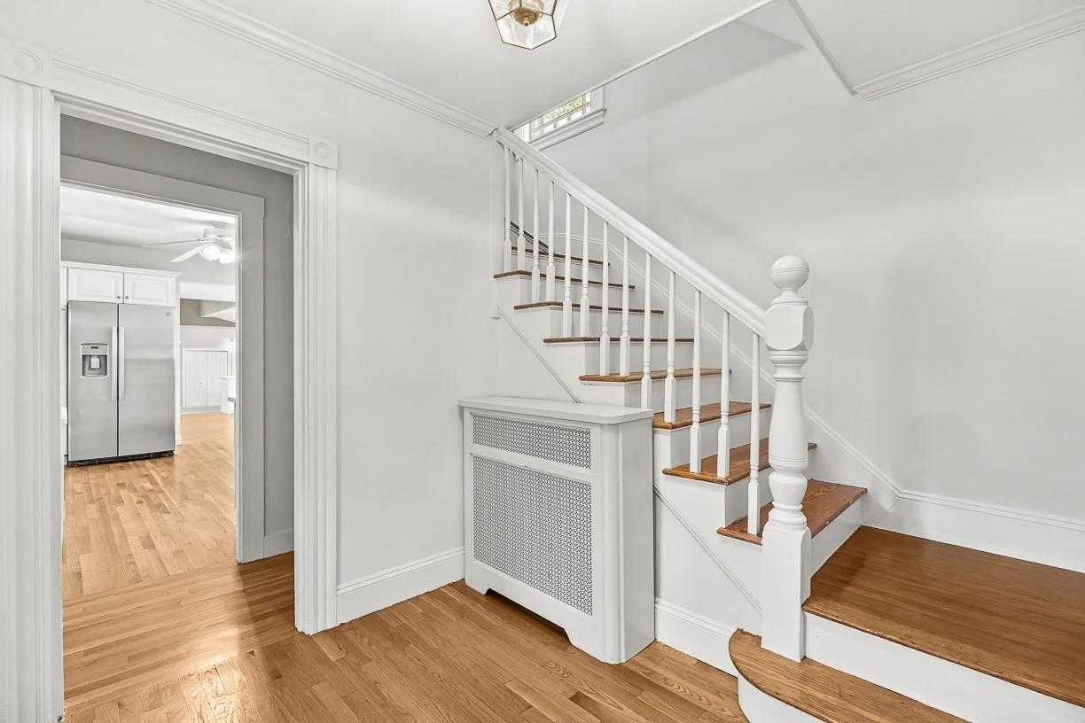5 bed, 3 bath apartment for rent at 20 Donizetti St, Wellesley — photo 6 of 38