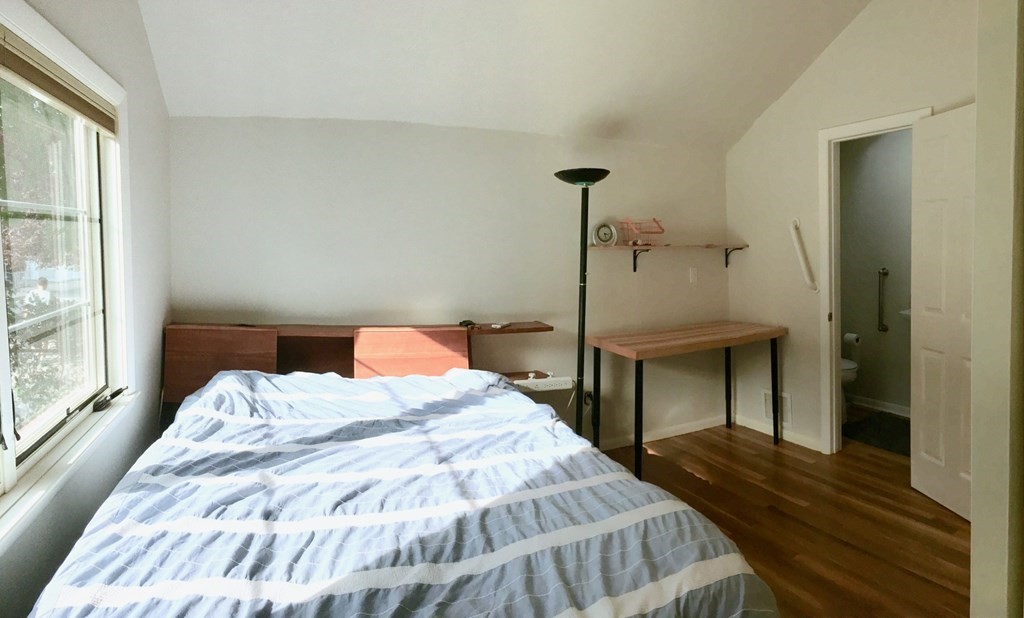 4 bed, 3 bath apartment for rent at 20 Donnell St, Neighborhood 9 — photo 11 of 23