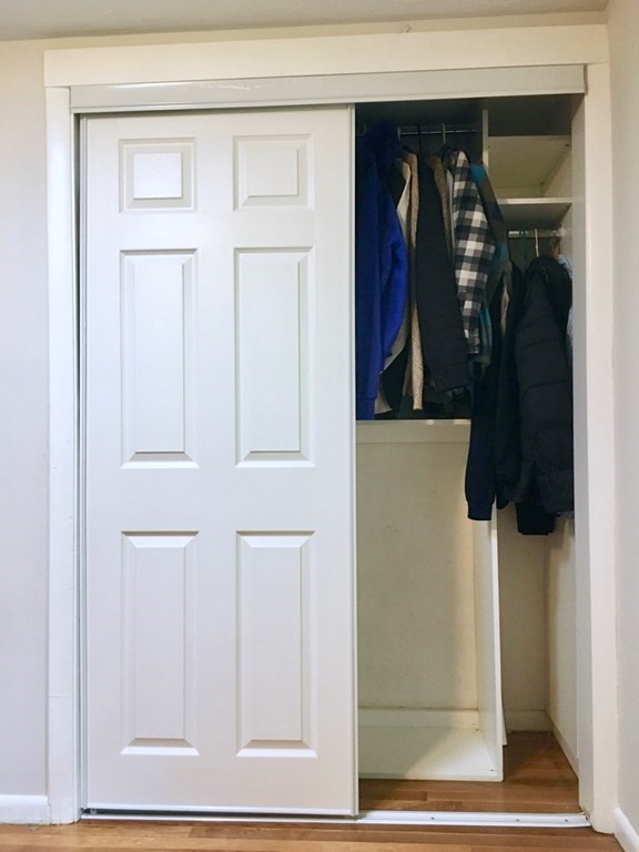 4 bed, 3 bath apartment for rent at 20 Donnell St, Neighborhood 9 — photo 17 of 23