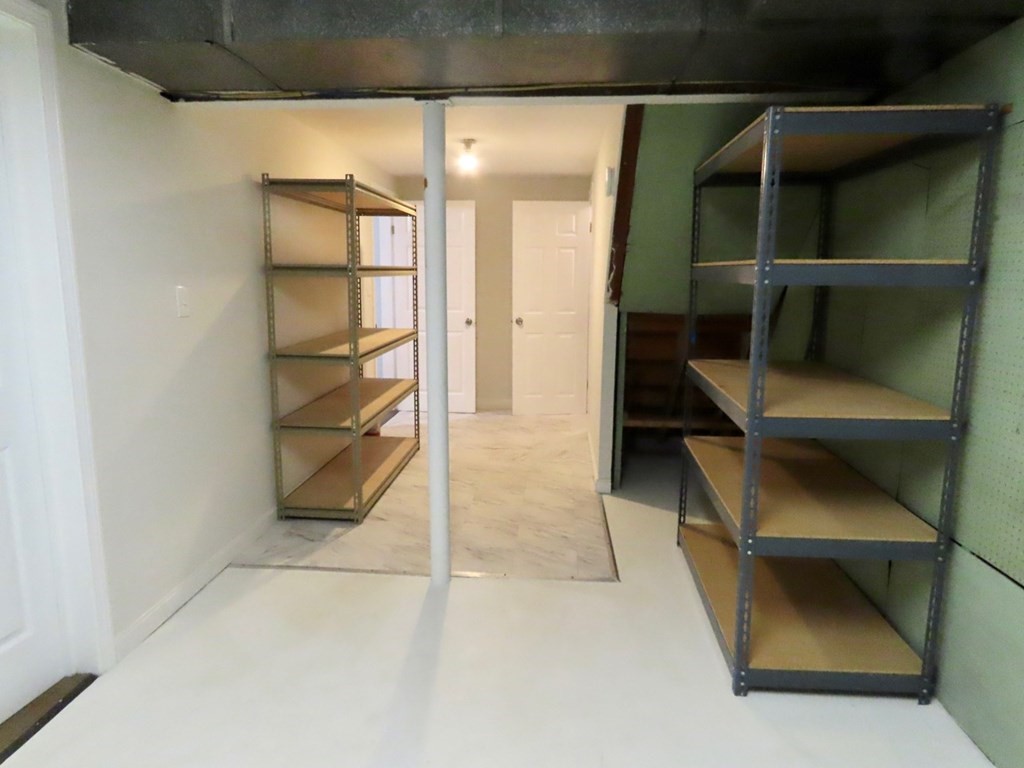 4 bed, 3 bath apartment for rent at 20 Donnell St, Neighborhood 9 — photo 19 of 23